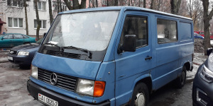 Продажа Mercedes MB100 1994 в г.Минск, цена 3 383 руб.