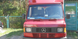 Продажа Mercedes 407 1988 в г.Брест, цена 8 067 руб.