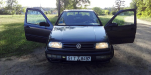 Продажа Volkswagen Vento 1994 в г.Ивенец, цена 6 477 руб.