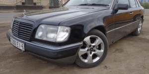 Продажа Mercedes E-Klasse (W124) 1990 в г.Кричев, цена 9 667 руб.