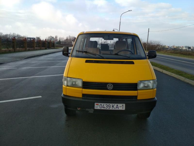 Фольксваген Транспортер 1991. Volkswagen Transporter, 1991 г. 1.9. Машина коричневая жёлтая микроавтобус VW t4. Мираж Junior жёлтые Бусики. Купить фольксваген транспортер в белоруссии