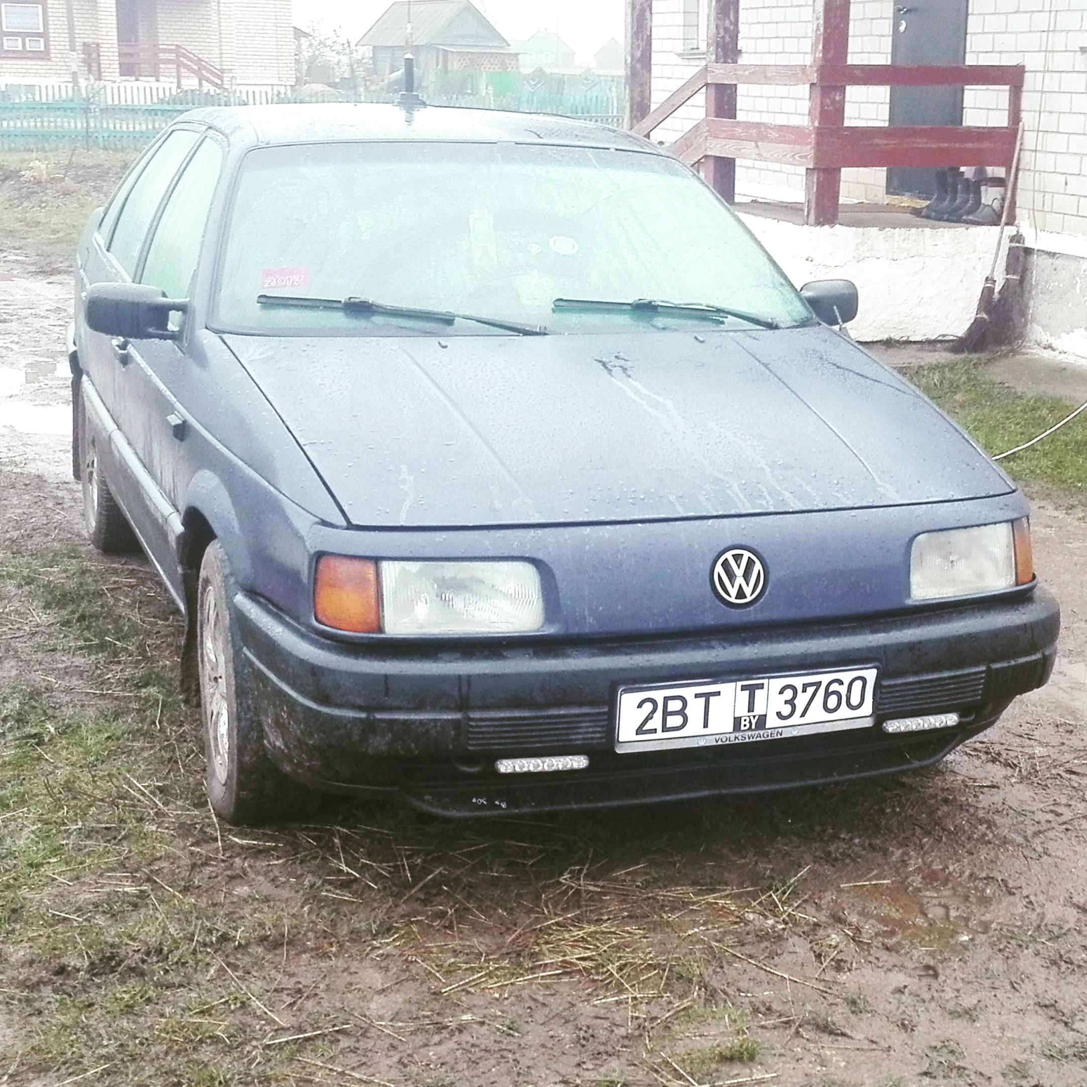 Автомобиль Фольксваген Пассат 1988г дизель