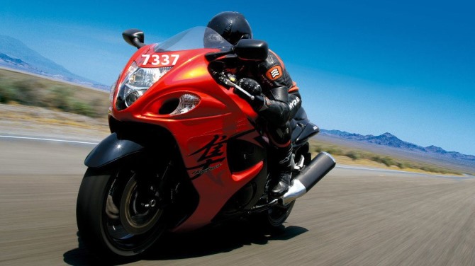 suzuki hayabusa в топ самых быстрых мотоциклов мира