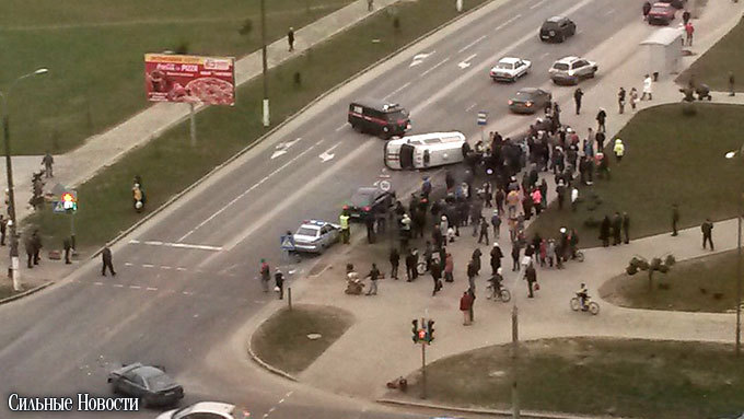 В жлобине перевурнулась скорая помощь. Пациент погиб